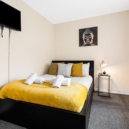 Off Road Parking, Garden, Tv'S In Bedrooms Morriston Exterior foto